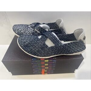 Bernie Mev New York Navy Shimmer Shoes Size 39 US 8 NIB BM10